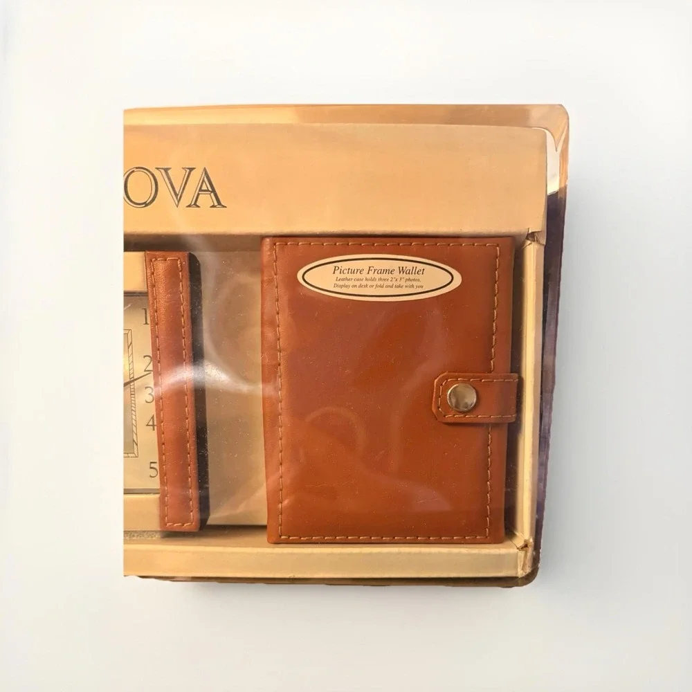 Bulova Gift Box Tan Leather Picture Frame L, Photo Album And Clock In Box New